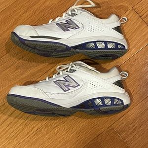 New Balance 806 Women’s tennis shoes size 11